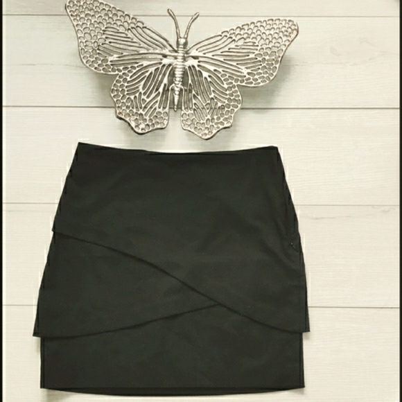 Nwot, Mini dotted skirt - Picture 1 of 9